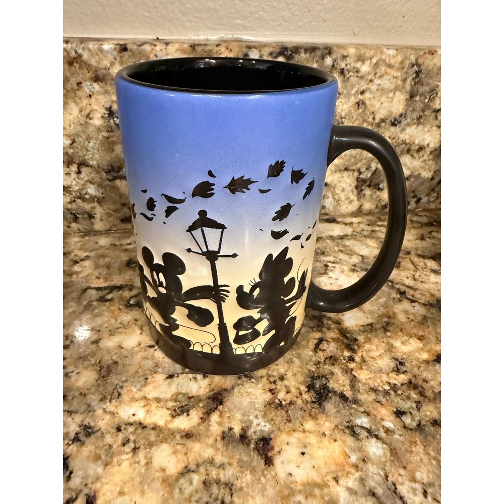 Disney Mickey Minnie Pluto  Autumn Leaves Lamp Post Ceramic Mug